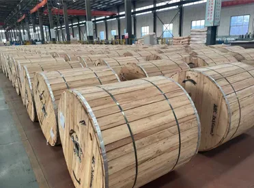 Emballage et livraison de câbles optiques extérieurs